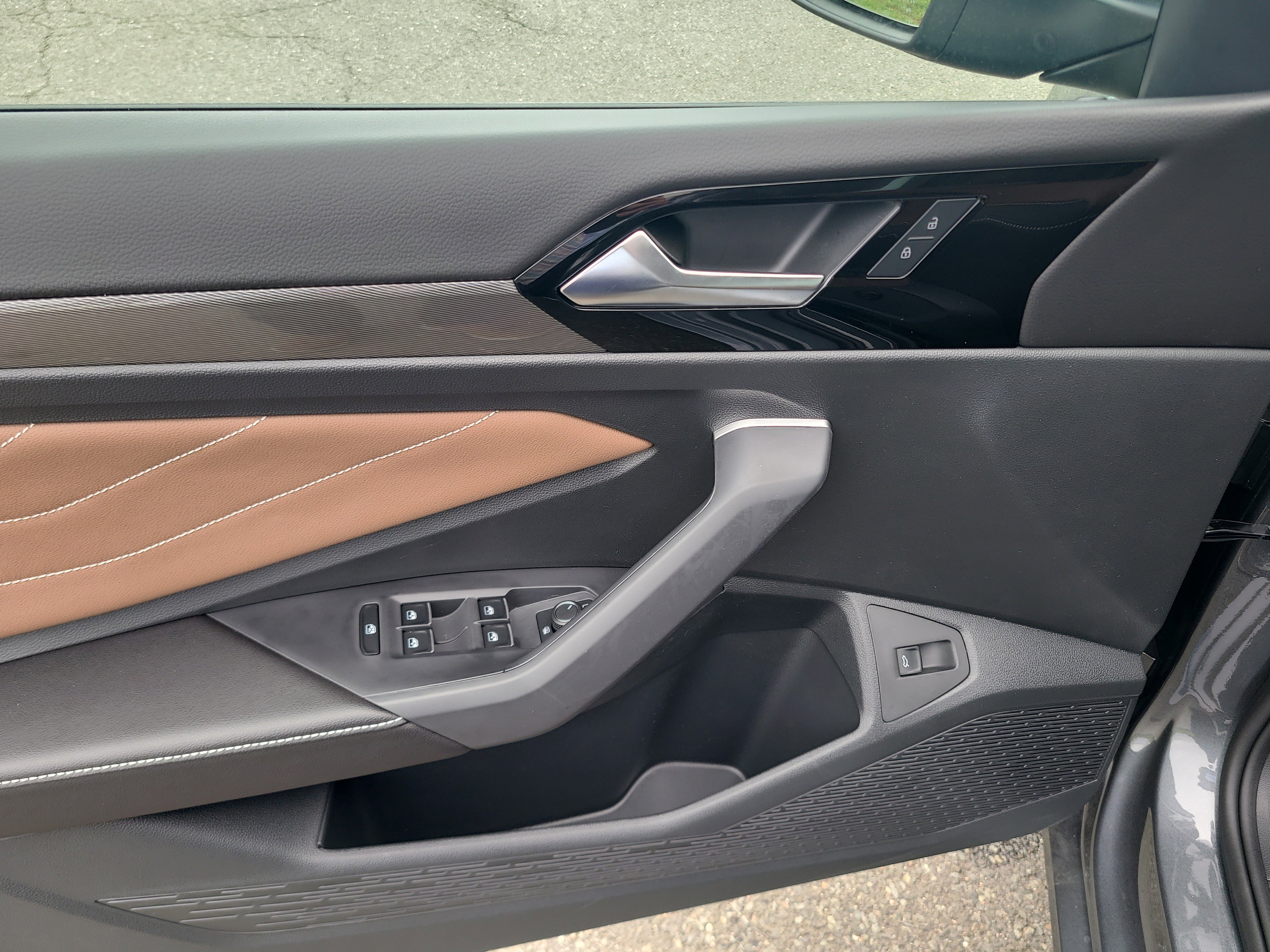 New 2025 Volkswagen Jetta SEL image 17