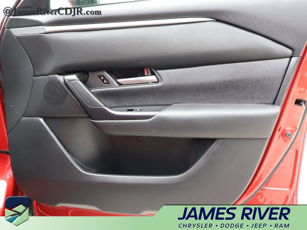 Used 2025 MAZDA CX-50 AWD 2.5 S w/ Preferred Package image 8