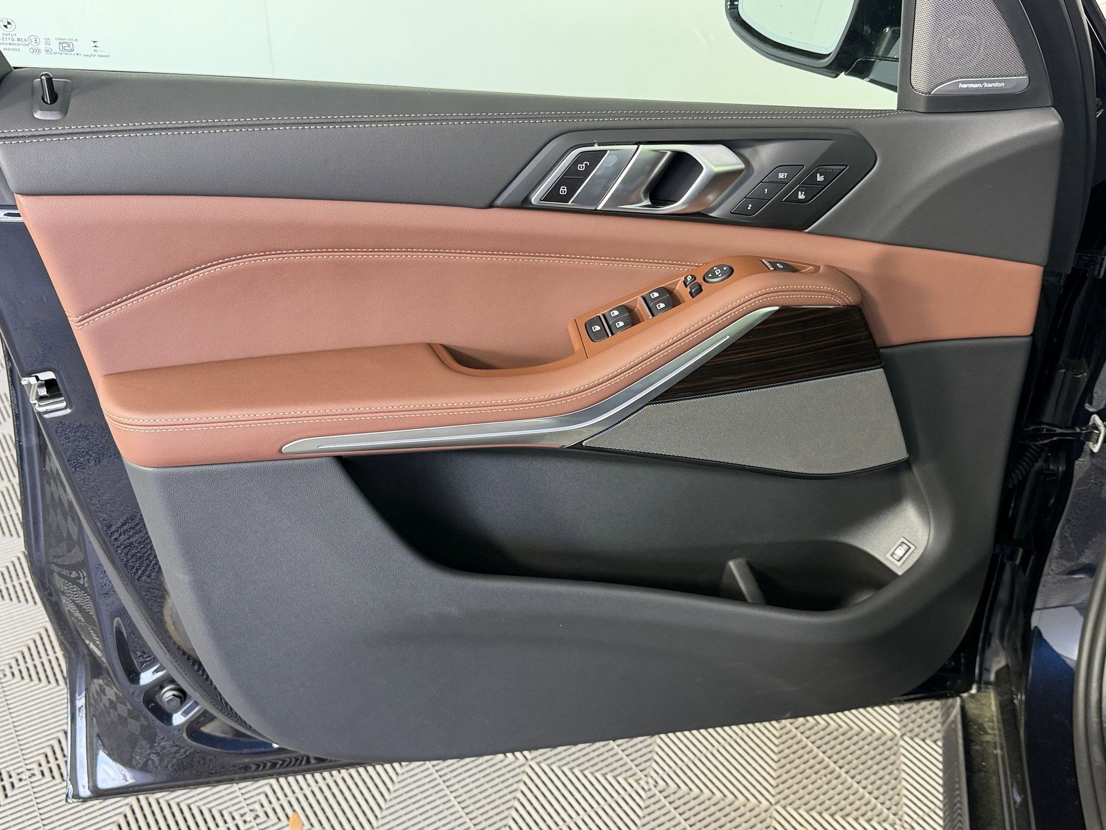 New 2026 BMW X5 xDrive50e w/ Executive Package image 12