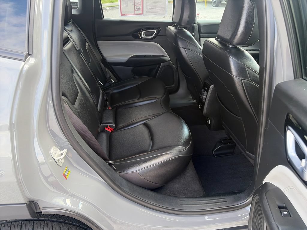 Used 2024 Jeep Compass Limited AWD/4WD image 37