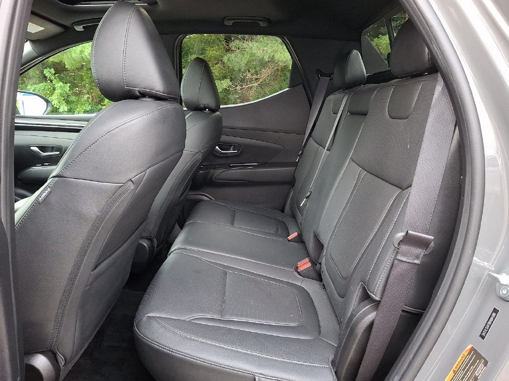 Used 2024 Hyundai Santa Cruz Night AWD/4WD image 11