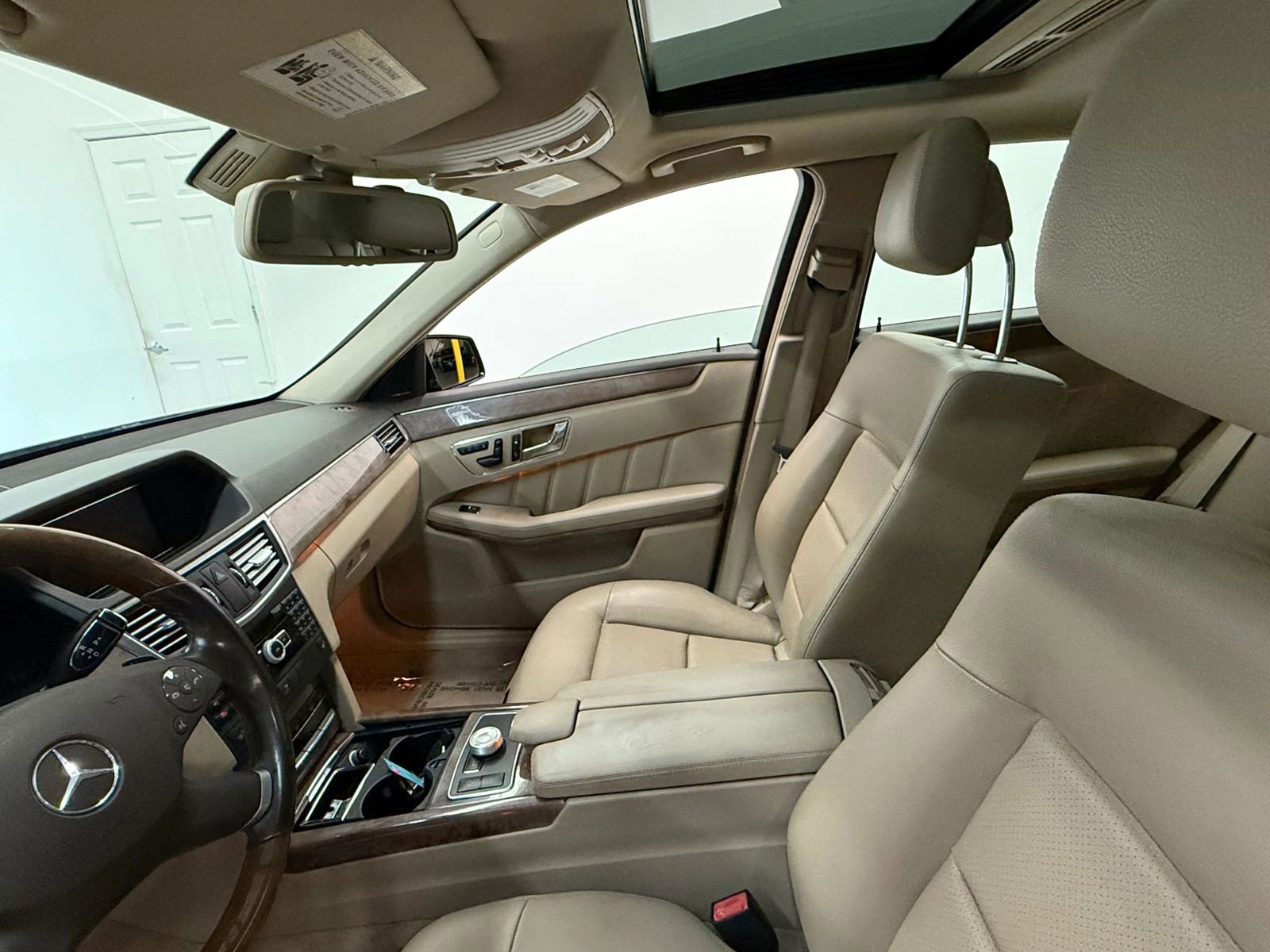 Used 2011 Mercedes-Benz E 350 4MATIC Sedan image 16