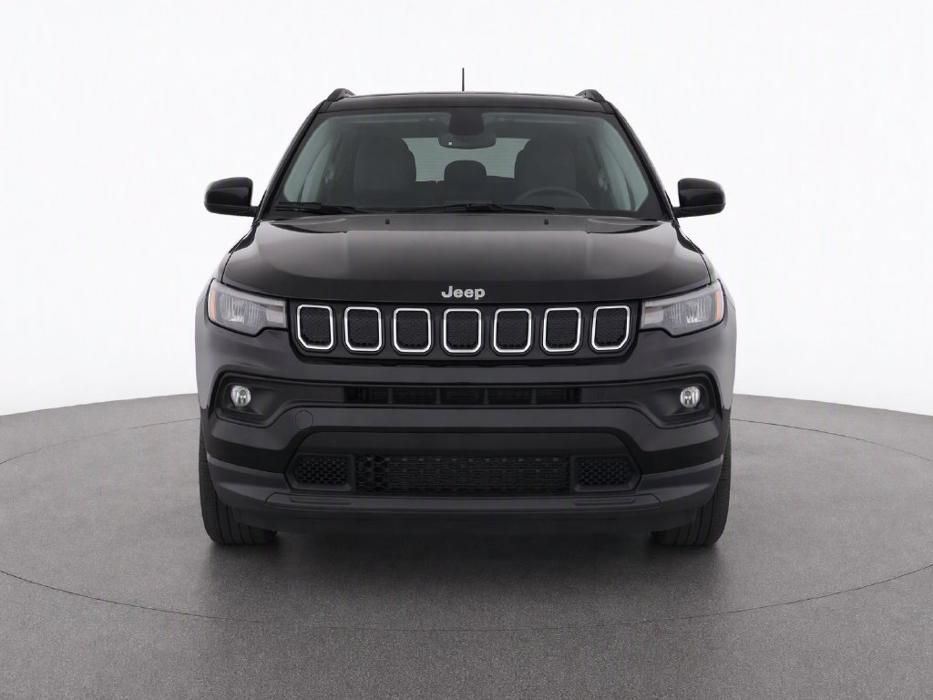 Used 2022 Jeep Compass Latitude w/ Sun and Sound Group AWD/4WD image 2