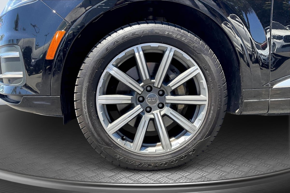Used 2019 Audi Q7 2.0T Premium AWD/4WD image 9