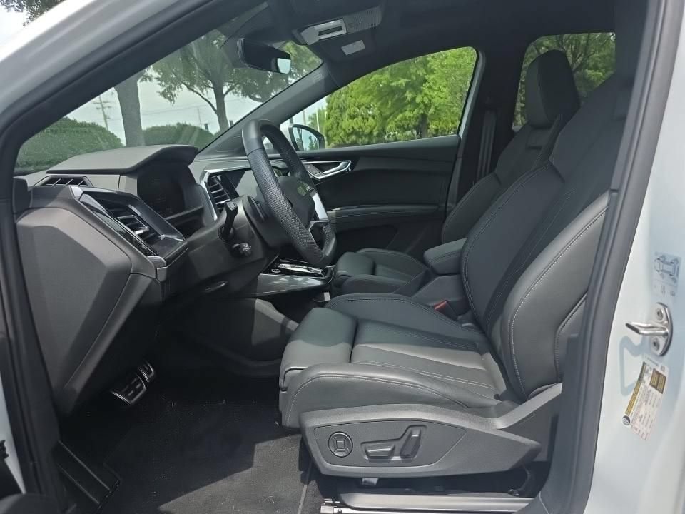 Used 2024 Audi Q4 e-tron Premium Plus w/ Premium Plus AWD/4WD image 13