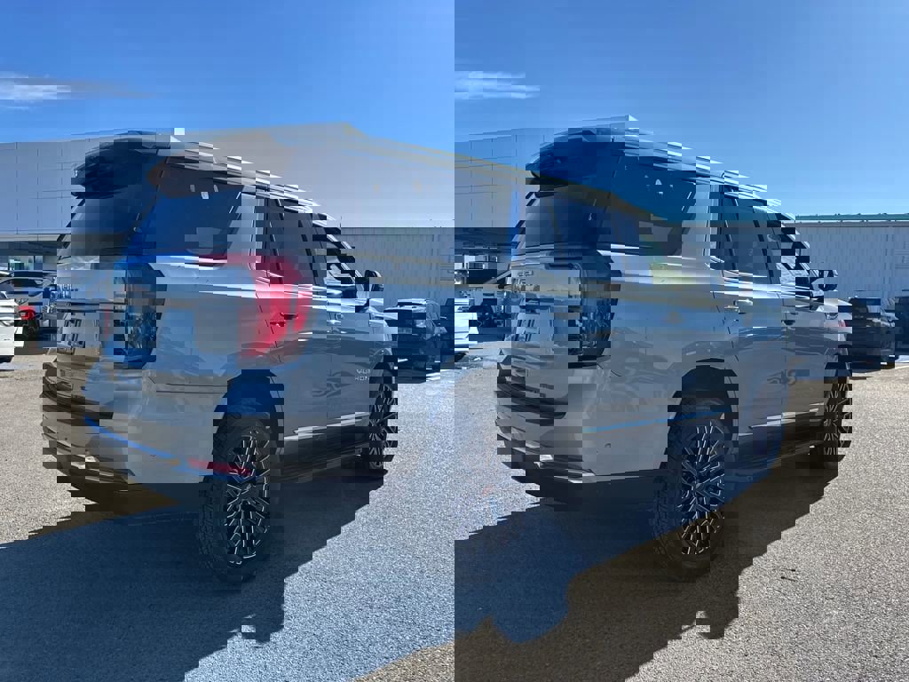 New 2026 GMC Yukon Elevation w/ LPO, Floor Liner Package image 6