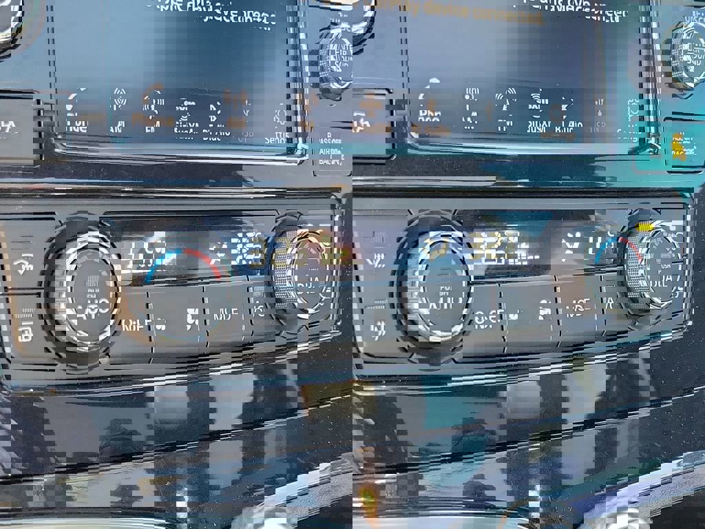 Used 2022 Nissan Maxima SR image 26