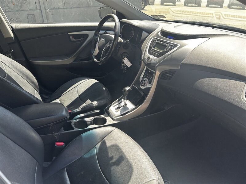 Used 2011 Hyundai Elantra Limited FWD image 20