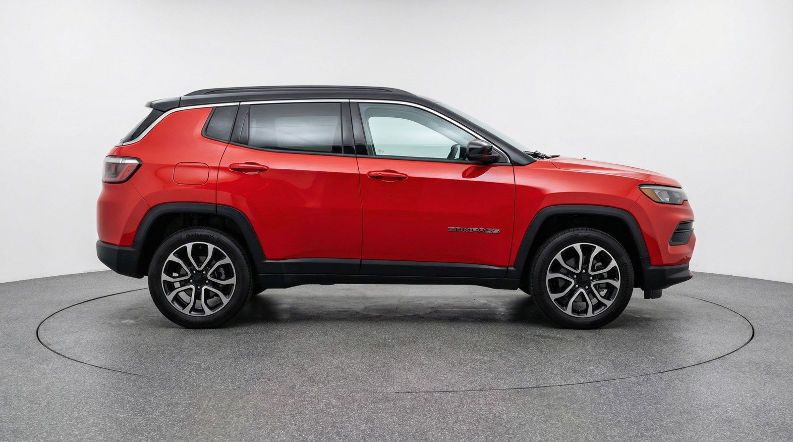 Used 2025 Jeep Compass Limited AWD/4WD image 11