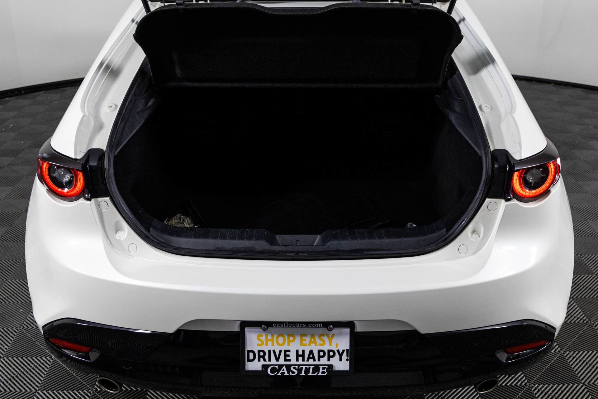 Used 2023 MAZDA MAZDA3 s image 39