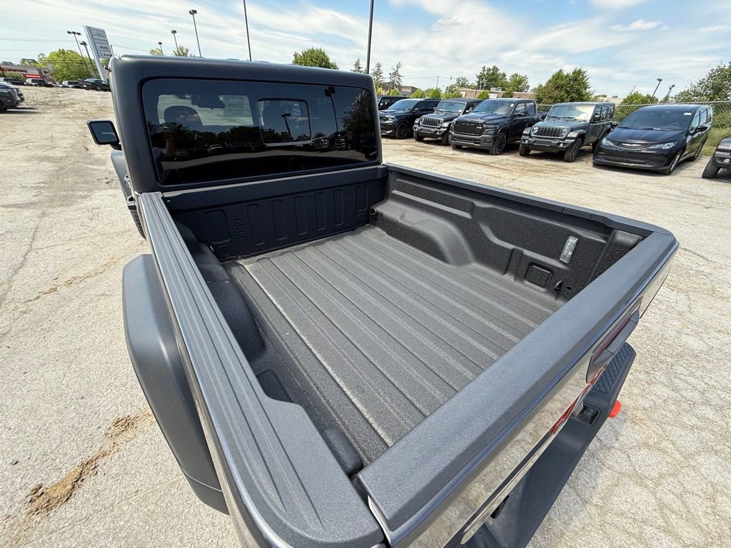 New 2026 Jeep Gladiator Mojave AWD/4WD image 8