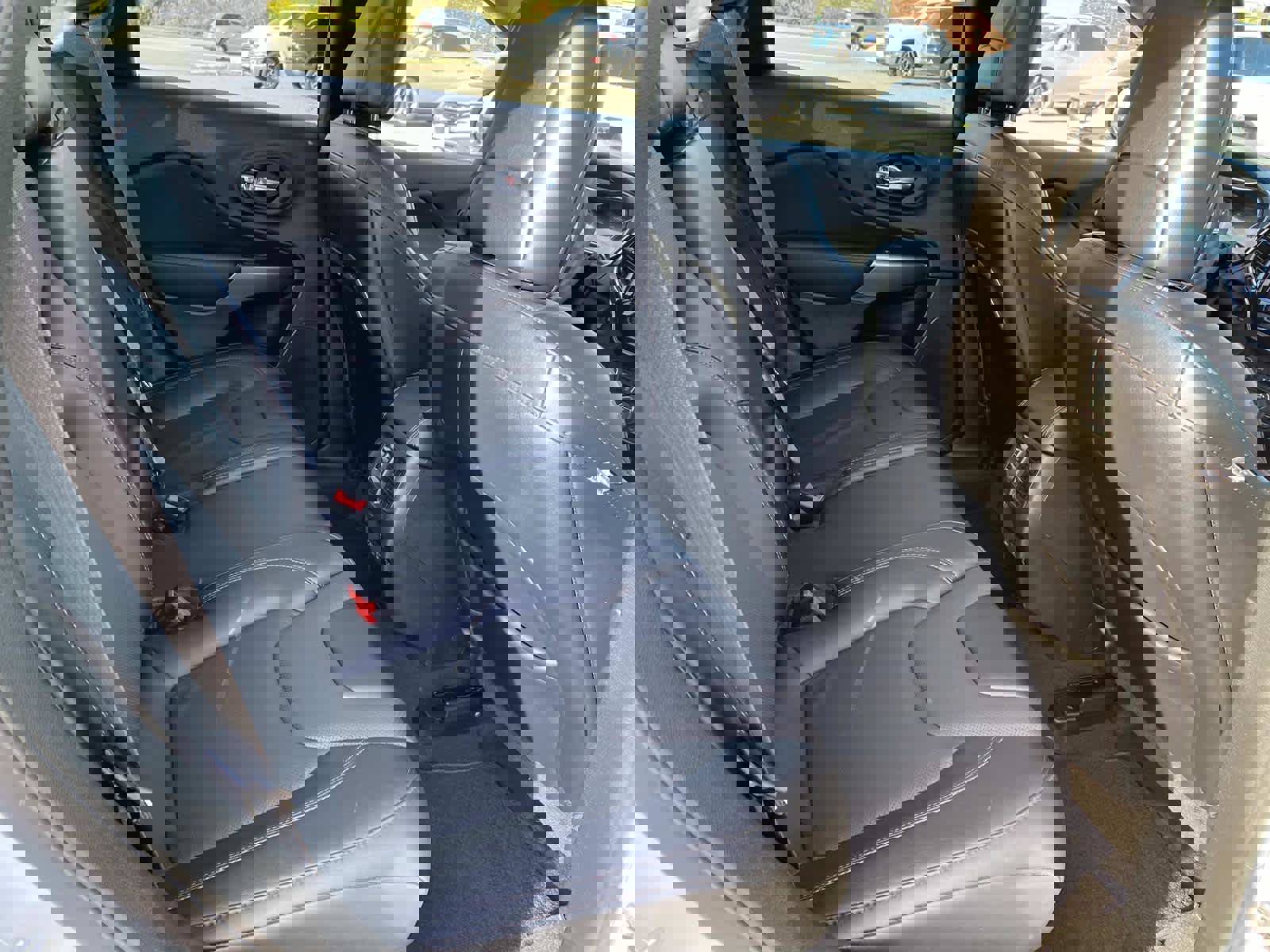 Certified 2022 Jeep Cherokee Limited image 27