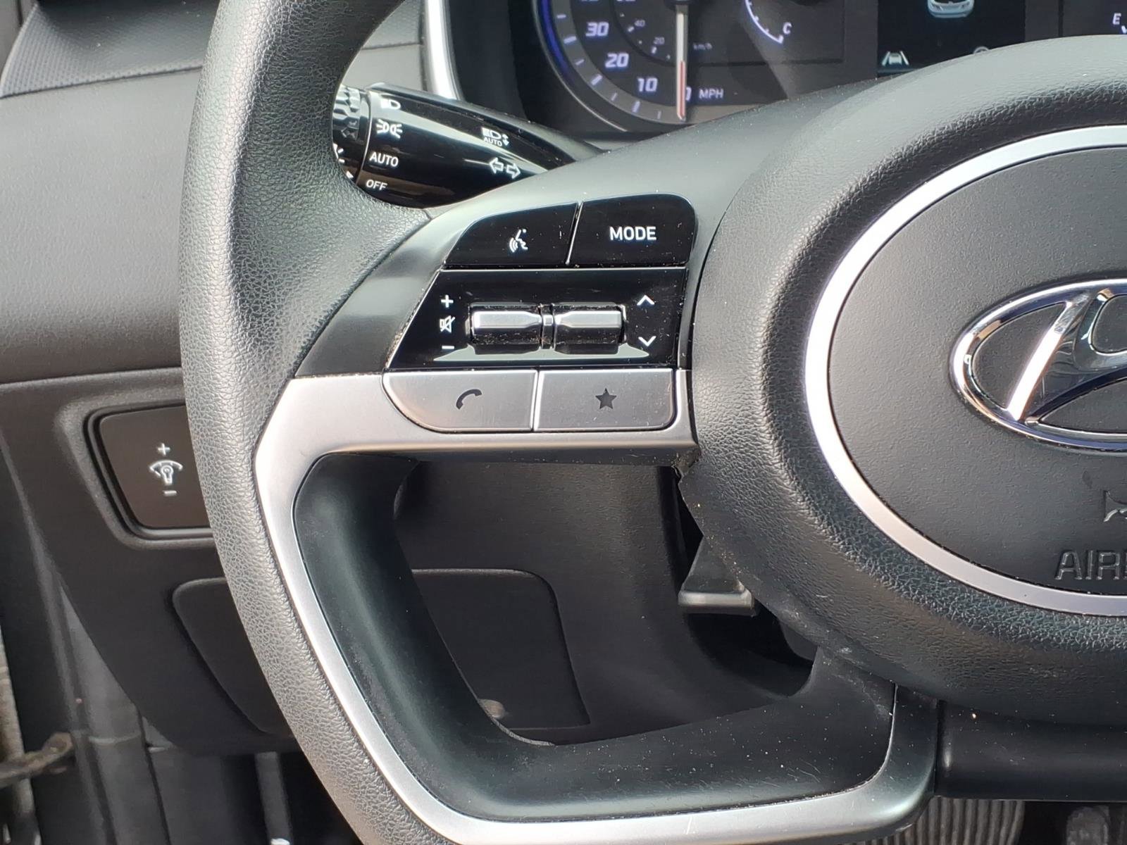 Used 2023 Hyundai Tucson SEL FWD image 17