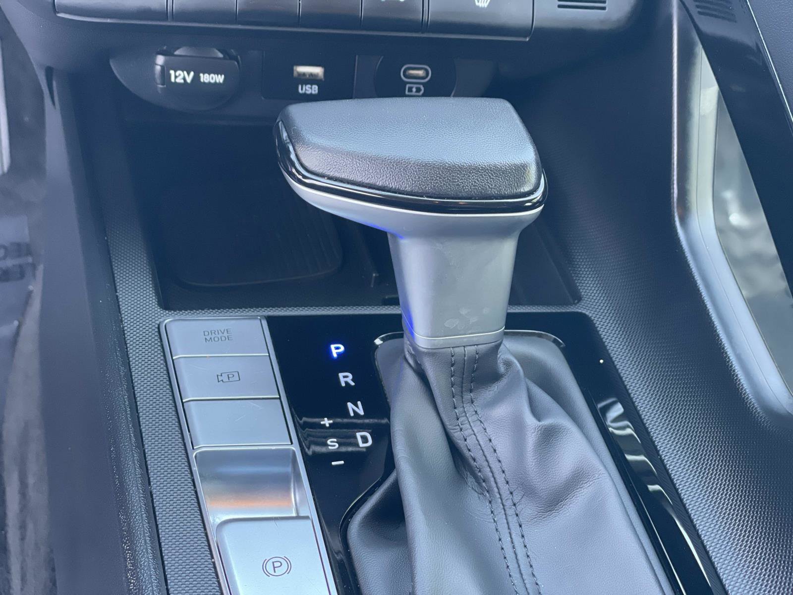 Certified 2024 Hyundai Elantra SEL w/ Convenience Package image 15