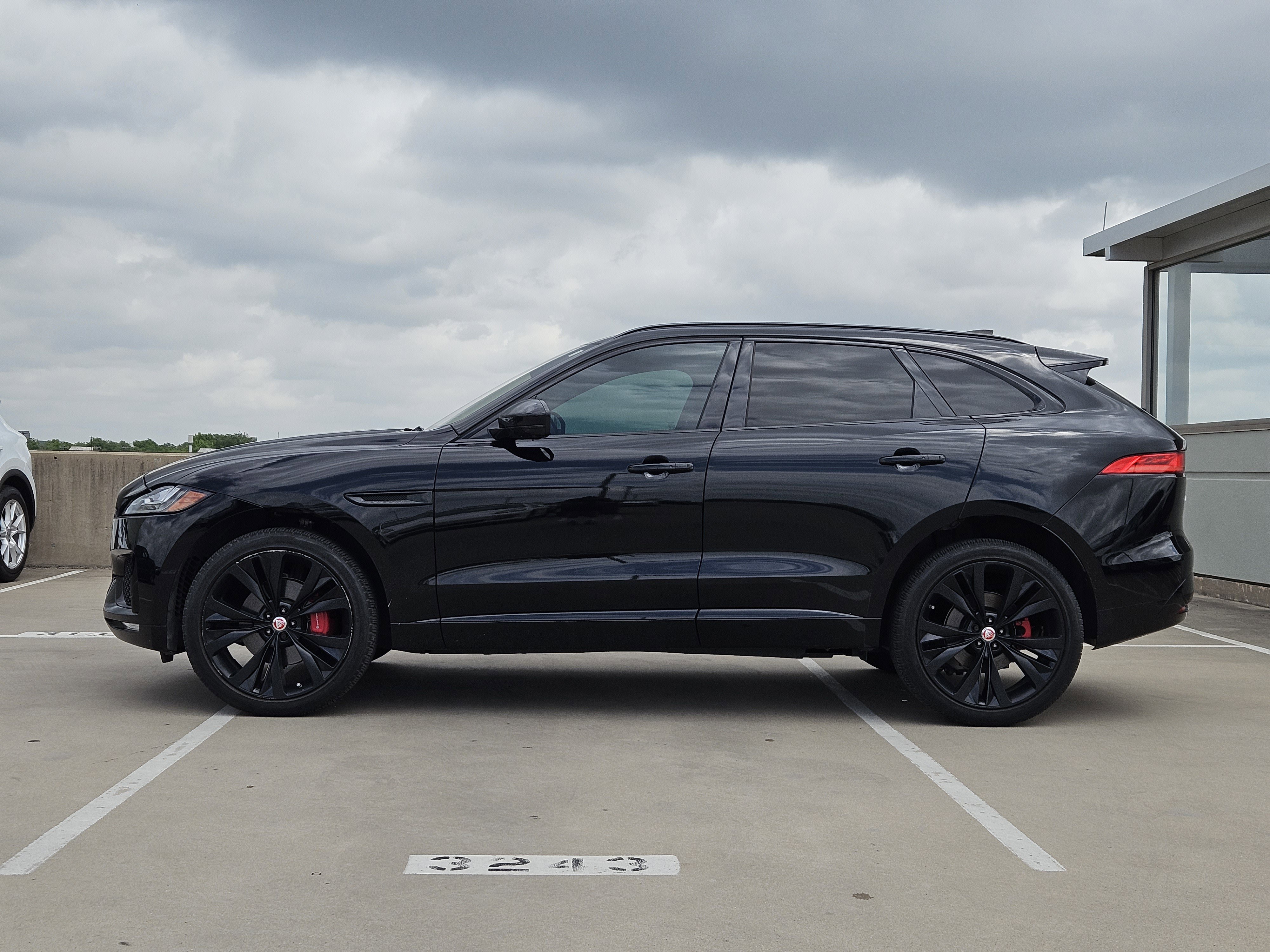 Used 2020 Jaguar F-PACE S image 2