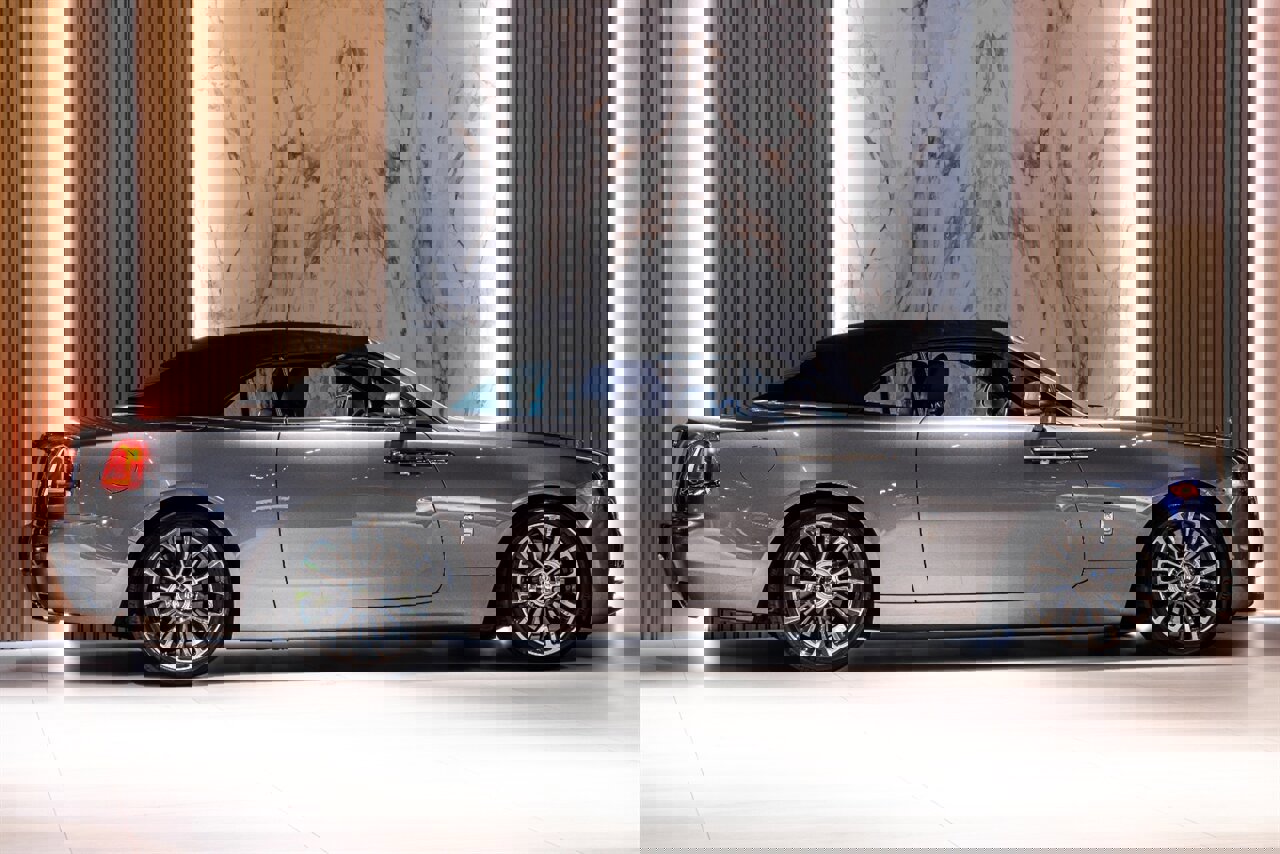 Used 2018 Rolls-Royce Dawn image 6