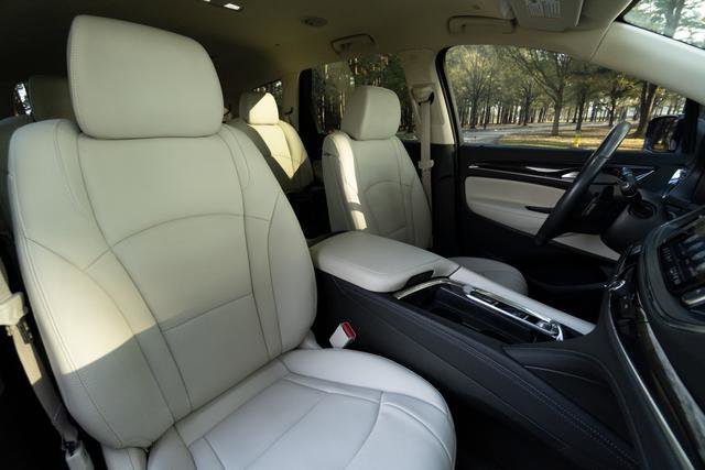 Used 2024 Buick Enclave Essence w/ Sport Touring Edition image 26