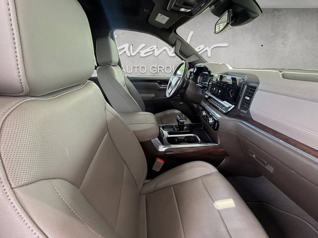 Used 2023 GMC Sierra 1500 SLT AWD/4WD image 30