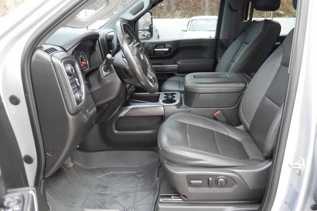 Used 2022 Chevrolet Silverado 3500 LTZ w/ LTZ Premium Package image 8