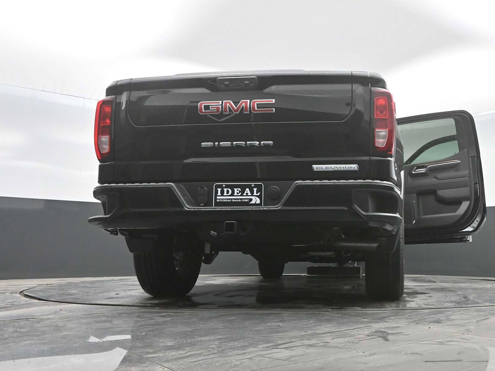 New 2026 GMC Sierra 1500 Elevation image 35