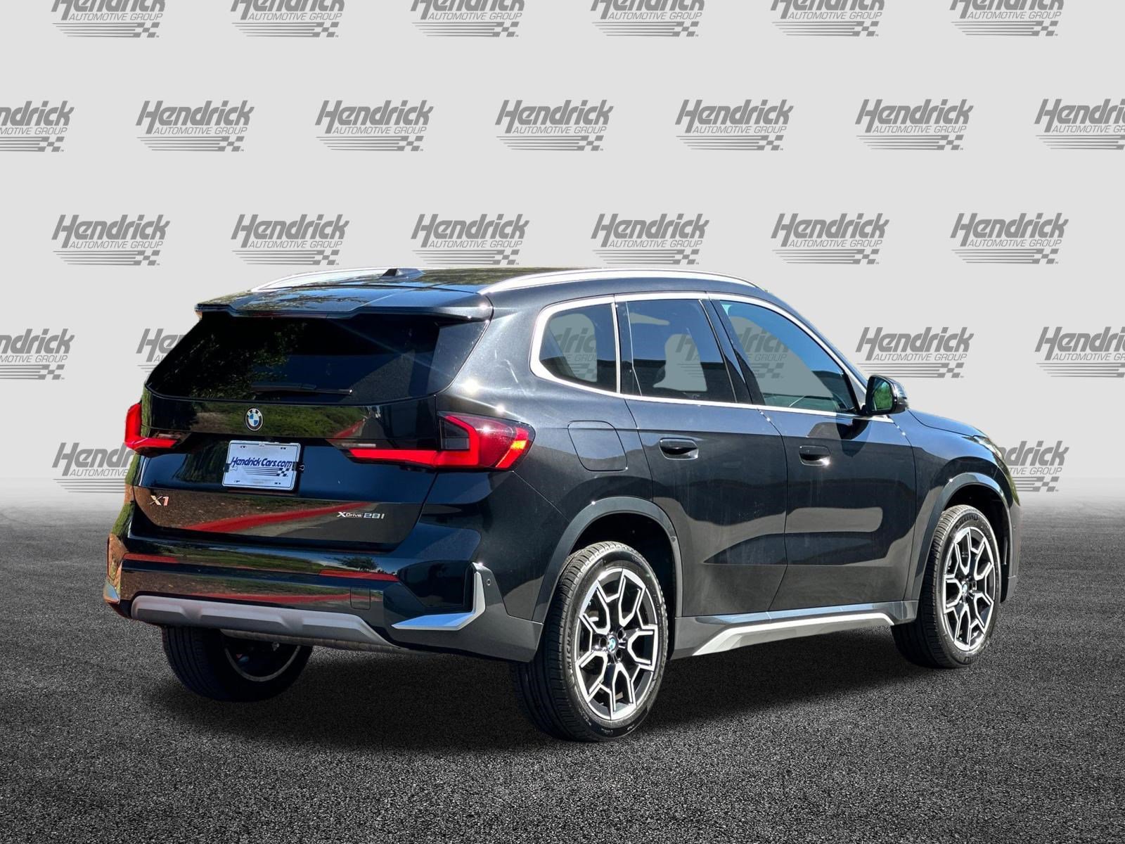Used 2025 BMW X1 xDrive28i w/ Technology Package image 5