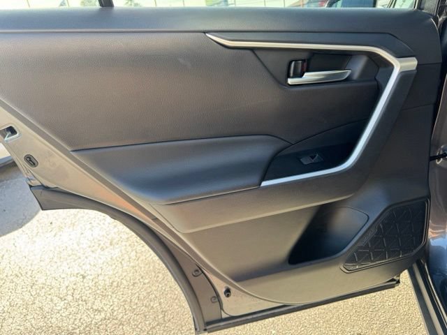 Used 2022 Toyota RAV4 XLE w/ Convenience Package AWD/4WD image 11