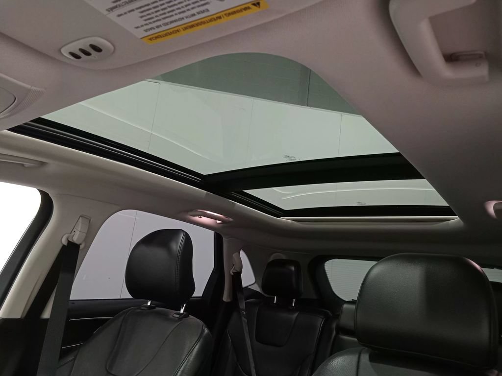 Used 2016 Ford Edge Titanium w/ Equipment Group 301A AWD/4WD image 15