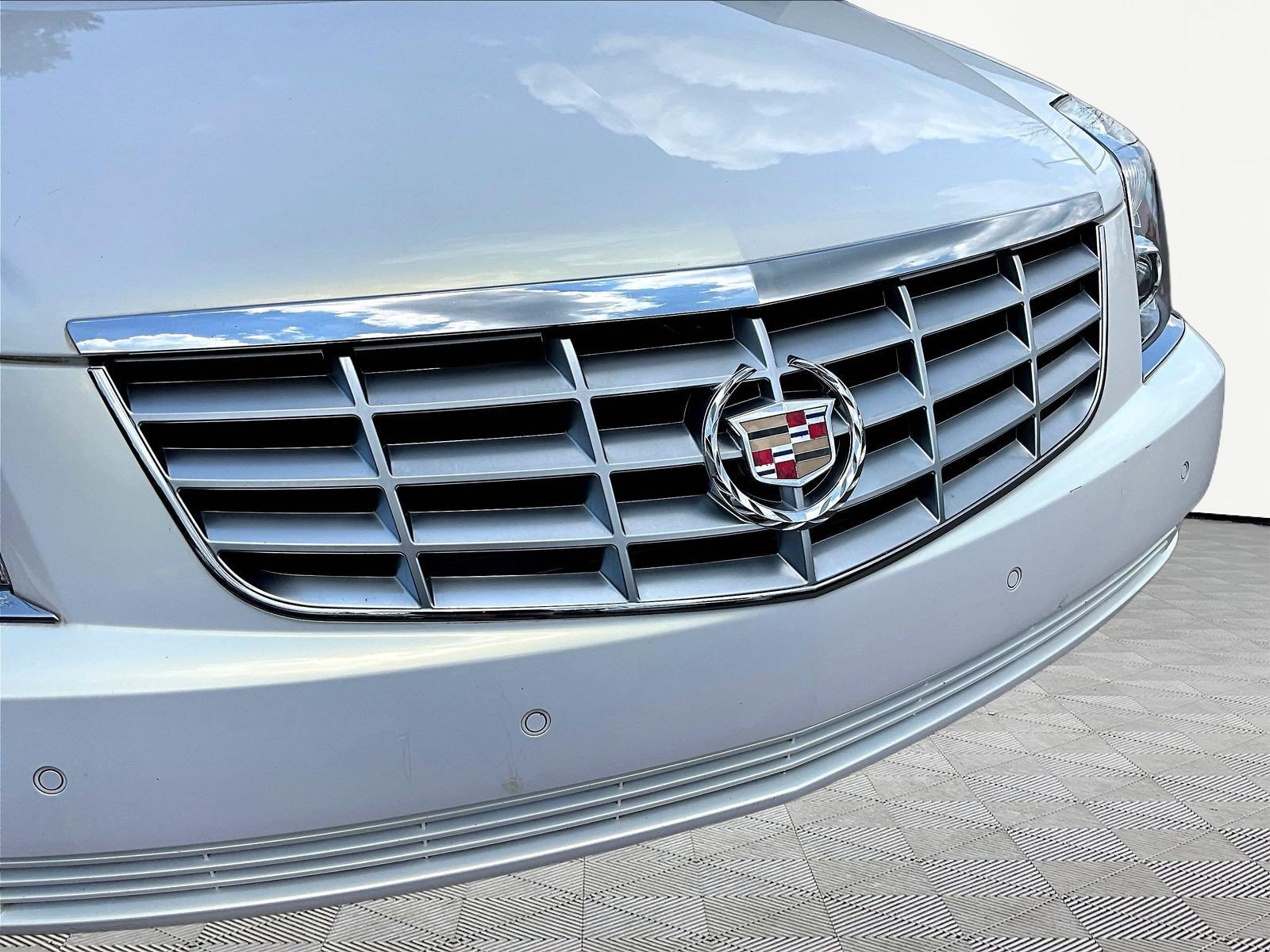 Used 2007 Cadillac DTS Luxury I w/ Trunk Convenience Package FWD image 30