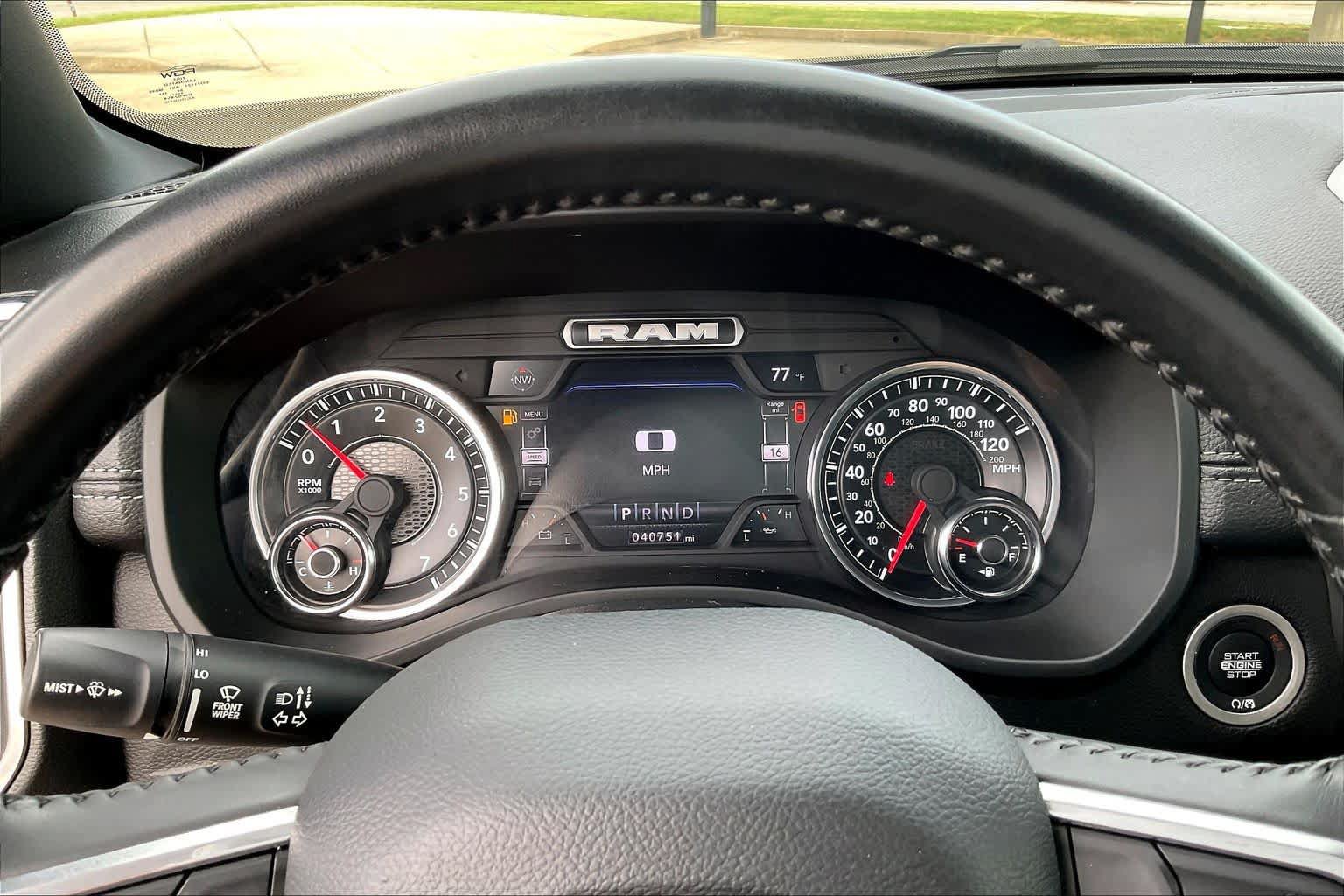Used 2024 RAM 1500 Laramie AWD/4WD image 25