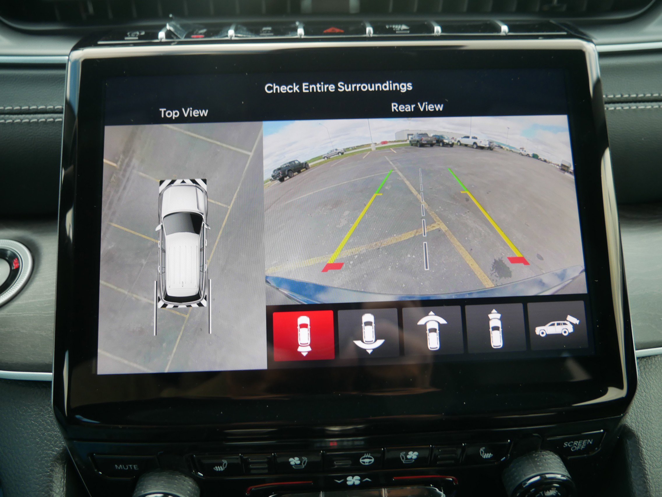 New 2025 Jeep Grand Cherokee Limited w/ Luxury Tech Group II image 12