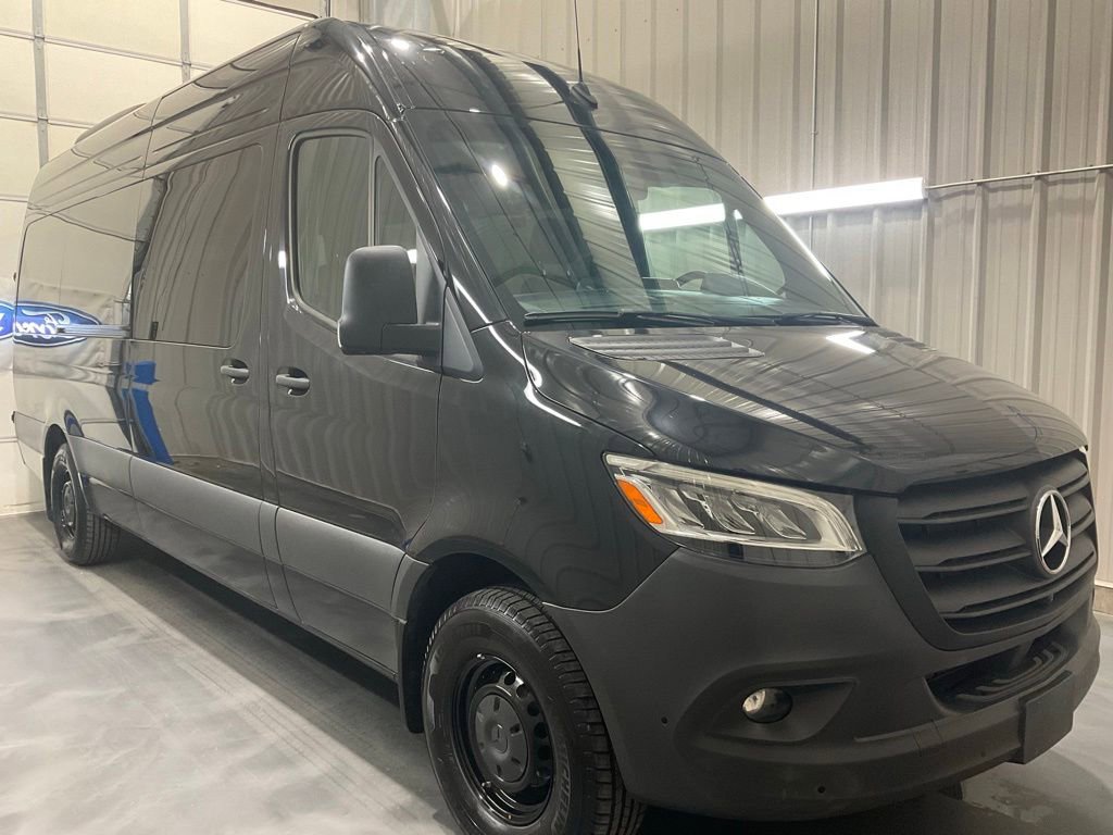 Used 2024 Mercedes-Benz Sprinter 2500 image 1