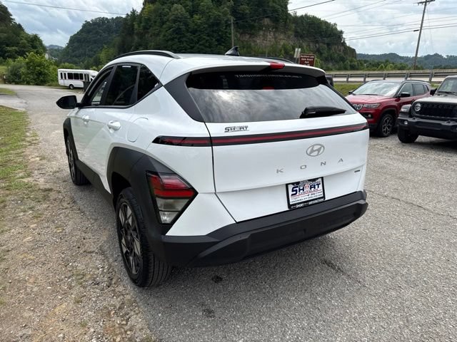 Used 2025 Hyundai Kona SEL AWD/4WD image 5