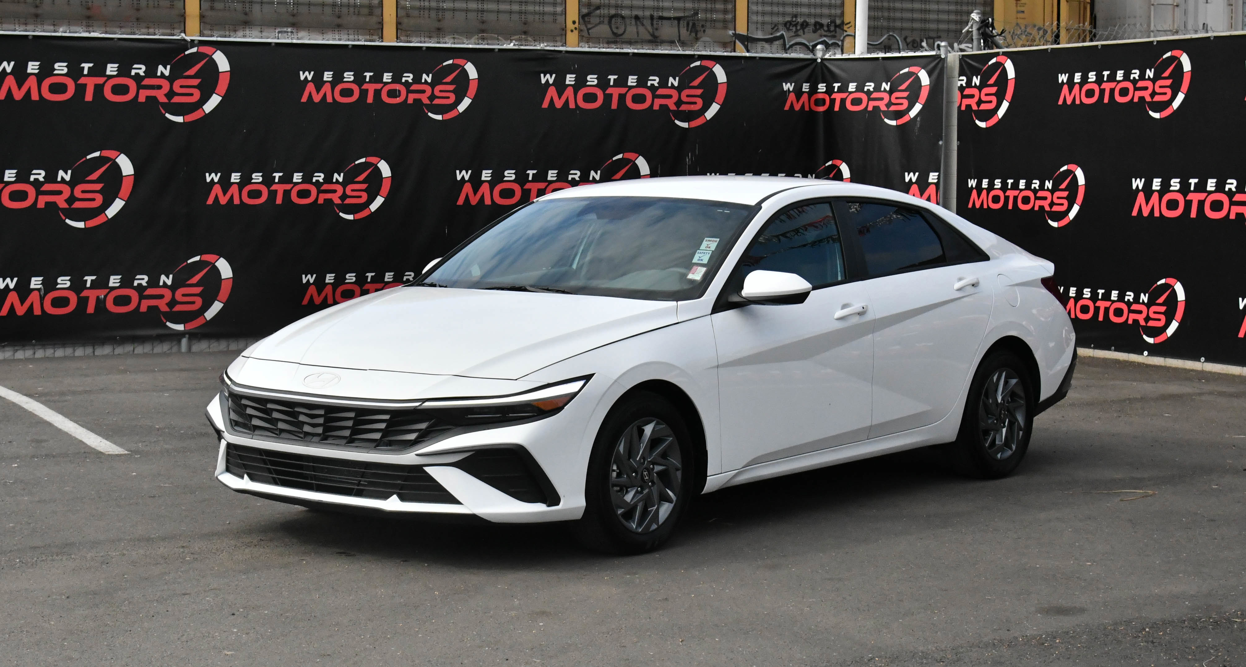 Used 2024 Hyundai Elantra SEL image 3