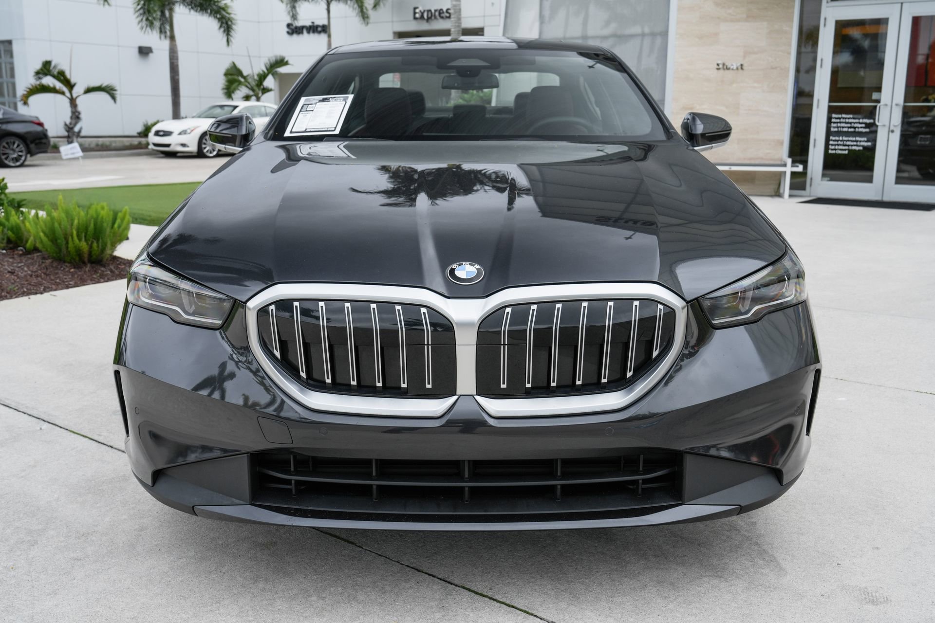 Used 2024 BMW 530i w/ M Sport Package image 5
