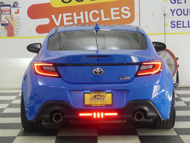 Used 2023 Toyota GR86 w/ ALL Weather Mat Package (TMS) RWD image 5