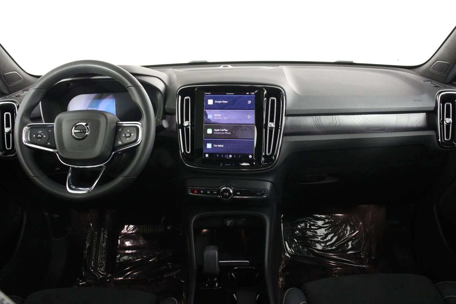 Used 2023 Volvo C40 P8 Recharge Ultimate w/ Protection Package Premier AWD/4WD image 7