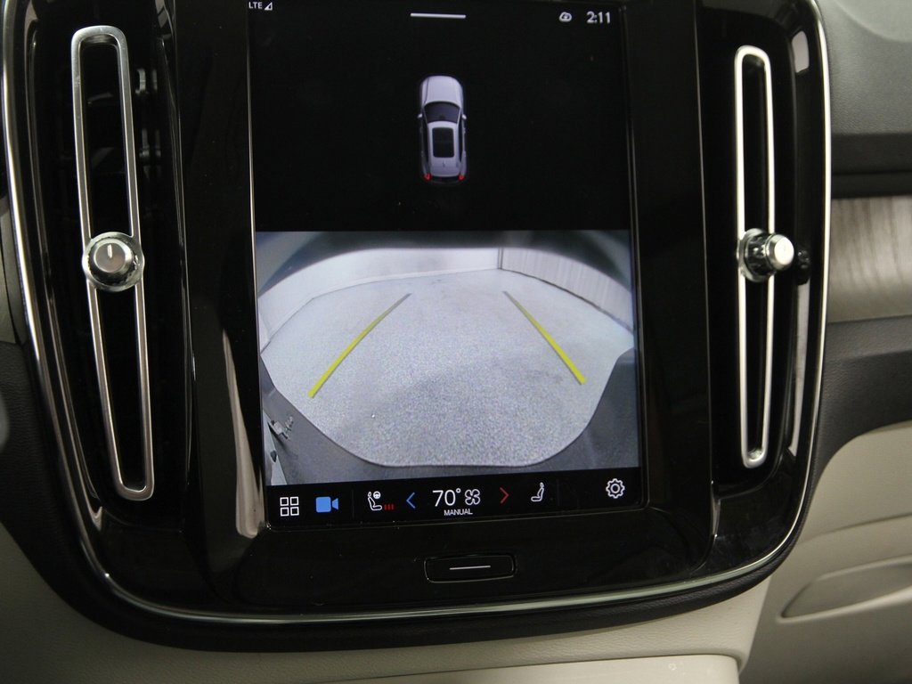 Used 2023 Volvo XC40 B5 Plus w/ Driver Assist Package image 13