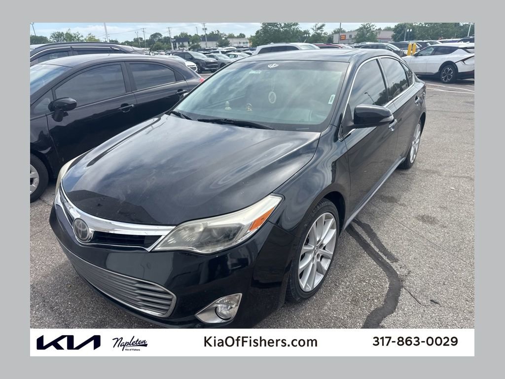 Used 2013 Toyota Avalon Limited w/ Technology Pkg