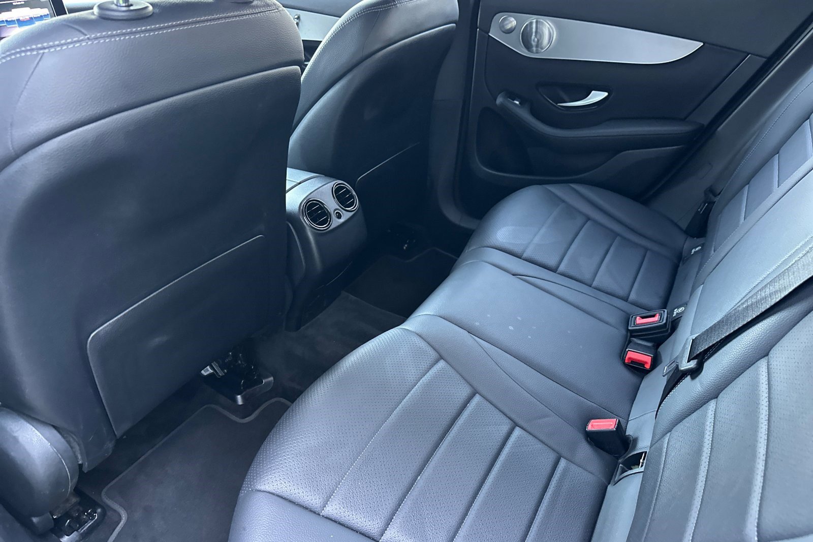 Used 2019 Mercedes-Benz GLC 350e 4MATIC image 15