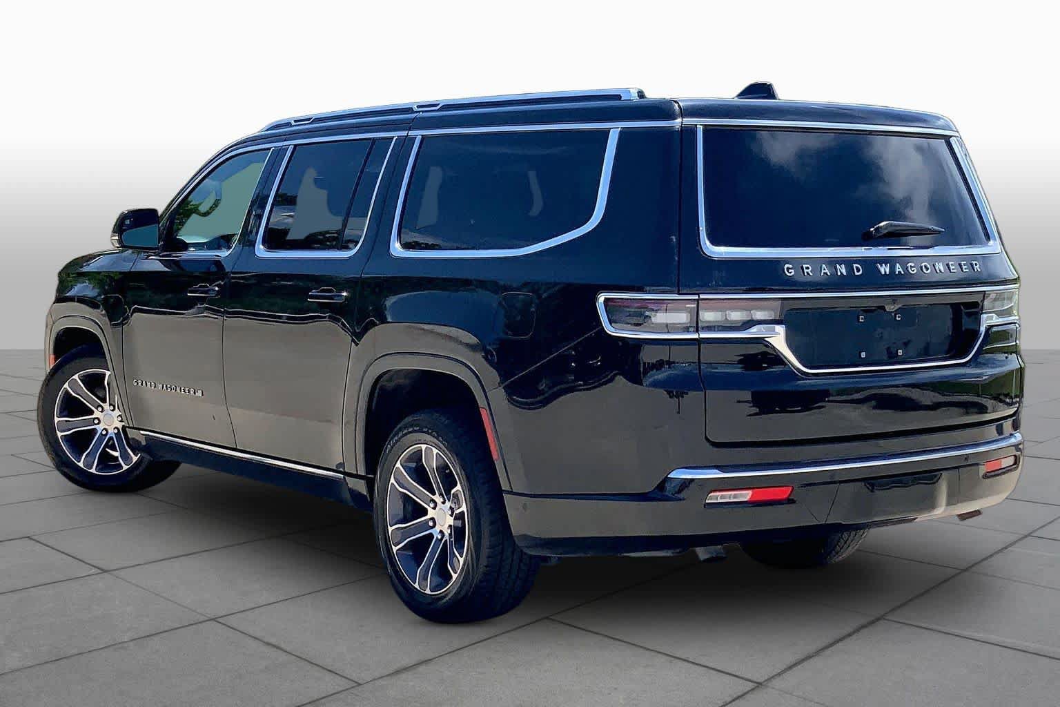 Used 2024 Jeep Grand Wagoneer L 4WD image 11