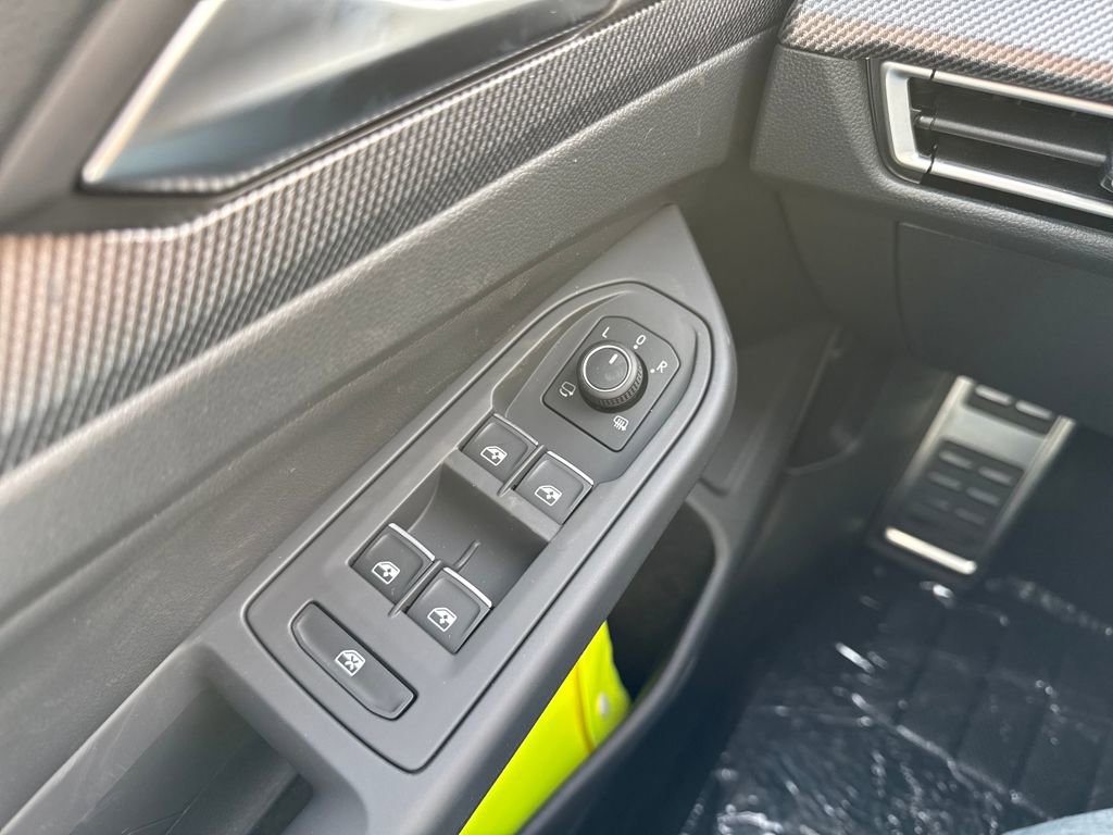 New 2026 Volkswagen Golf image 9