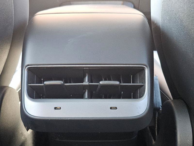 Used 2022 Tesla Model Y Long Range AWD/4WD image 65