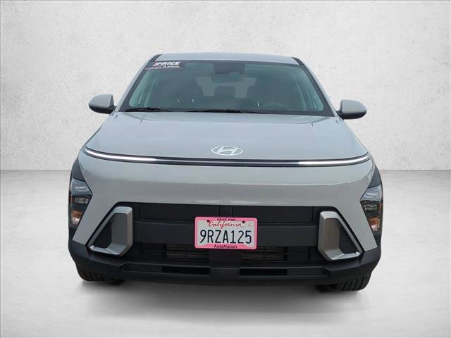 Used 2025 Hyundai Kona SE image 2