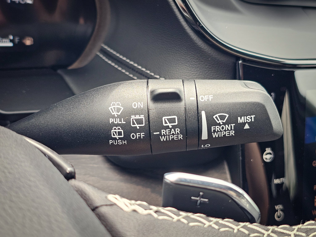 New 2026 Jeep Grand Cherokee Altitude AWD/4WD image 18