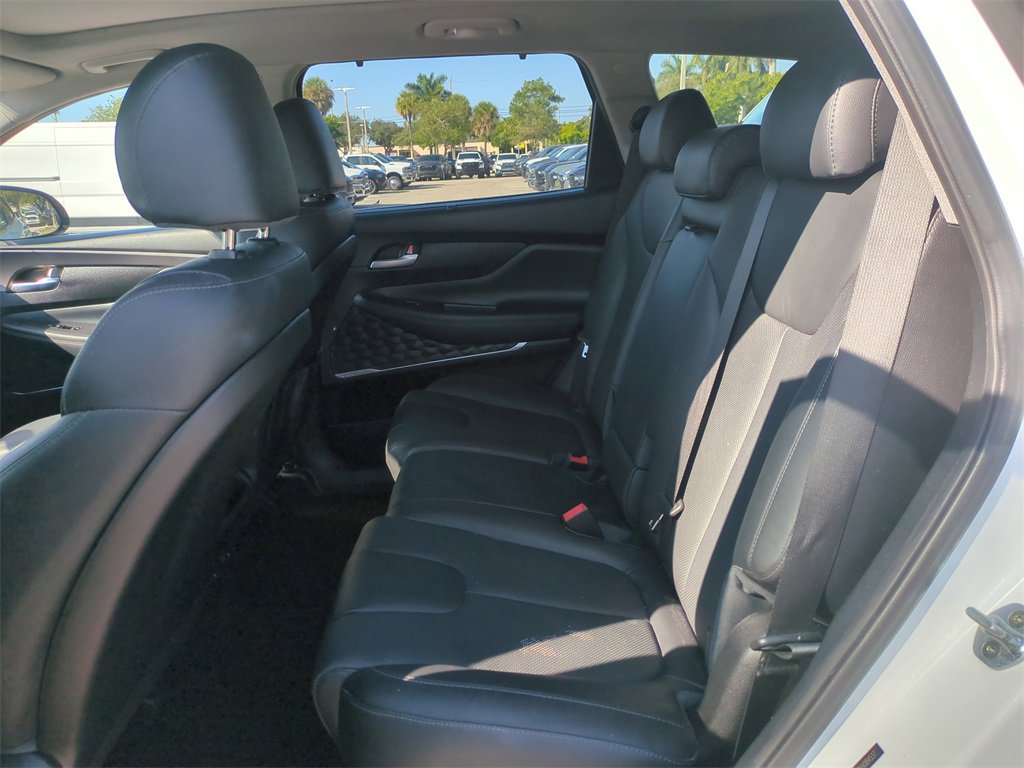 Used 2019 Hyundai Santa Fe Limited image 16