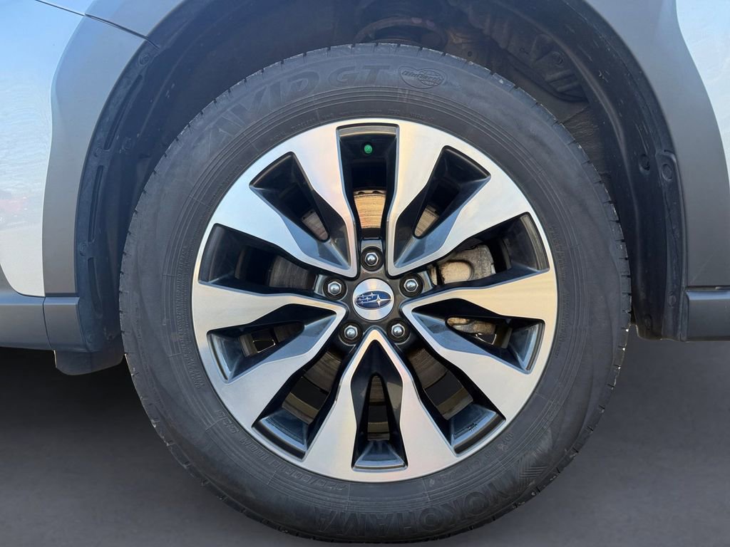 Used 2025 Subaru Outback Touring w/ Tech Package 3 image 9