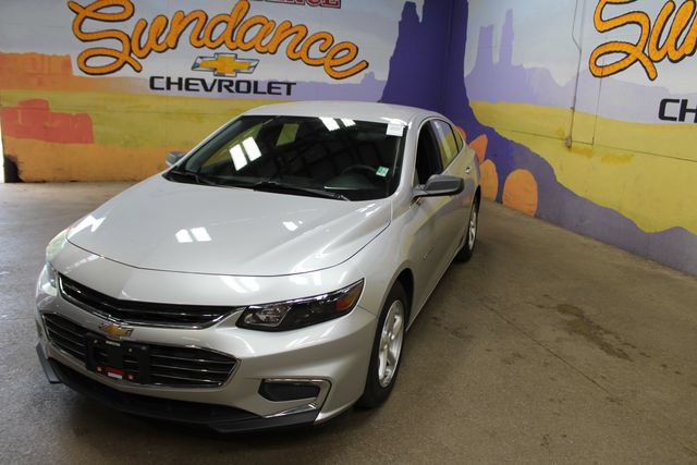 Used 2018 Chevrolet Malibu LS FWD image 4