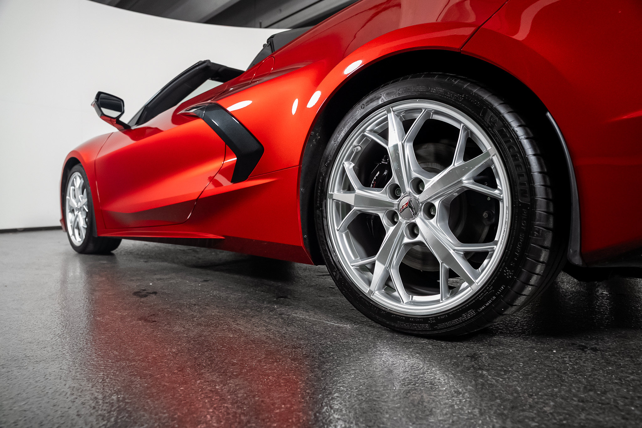 Used 2022 Chevrolet Corvette Stingray Preferred Conv w/ Z51 Performance Package RWD image 21