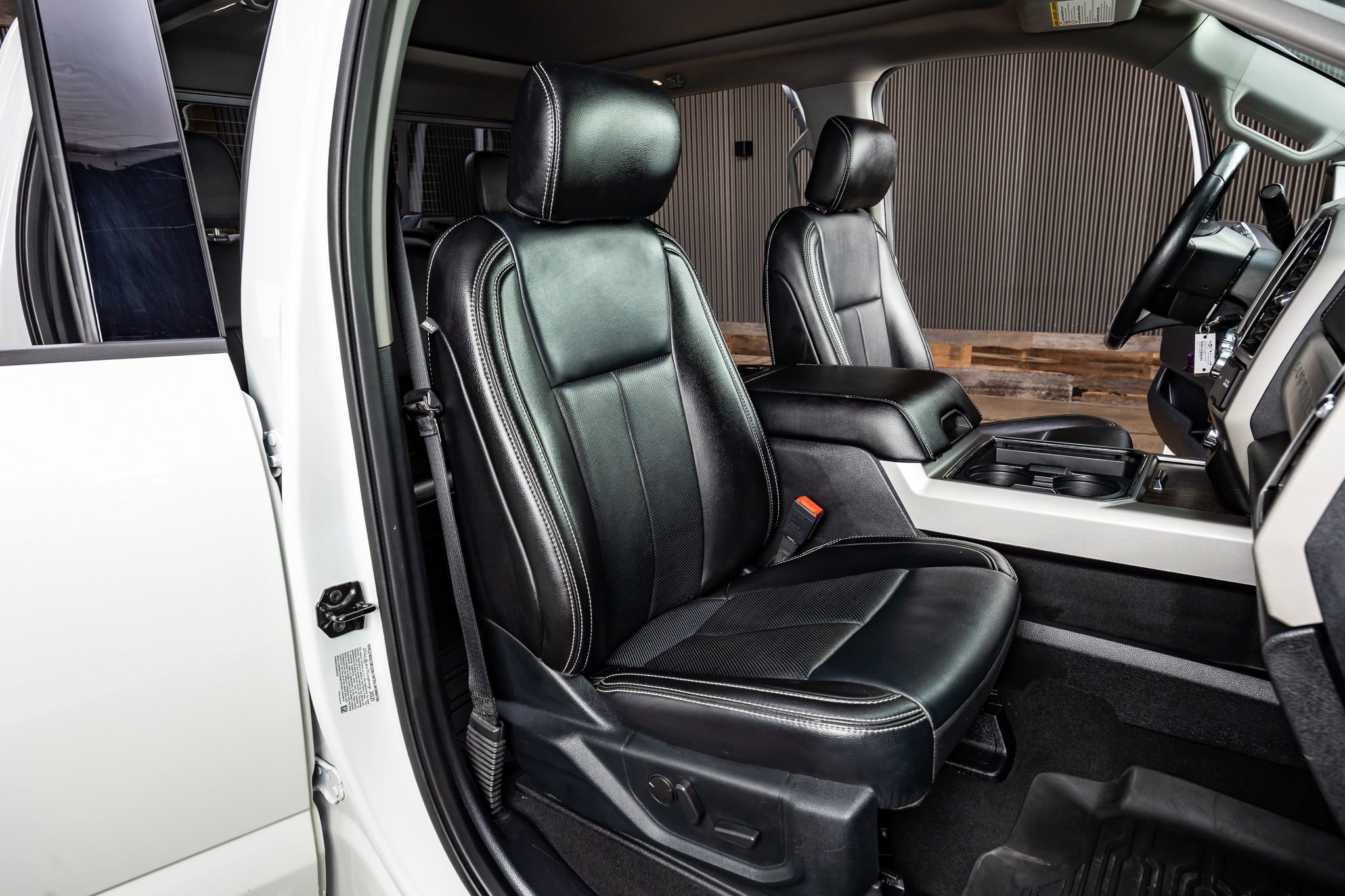 Used 2021 Ford F250 Lariat image 30