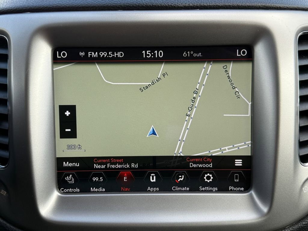 Used 2018 Jeep Compass Latitude w/ Popular Equipment Group FWD image 15